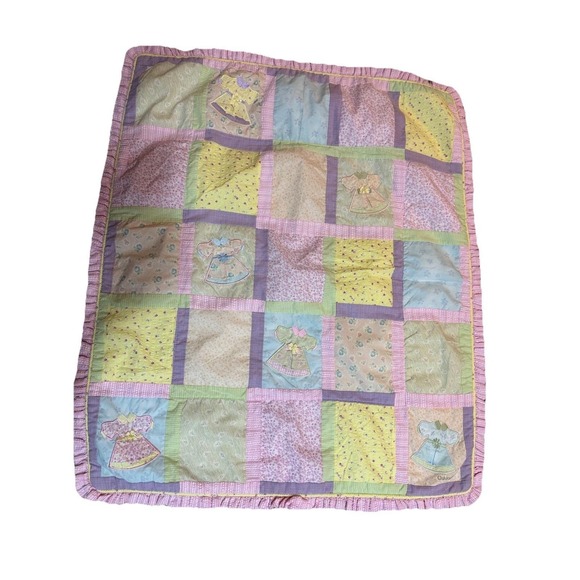VTG OshKosh Baby Blanket Girl Comforter Pink Pastels Dresses Flowers Ruffles